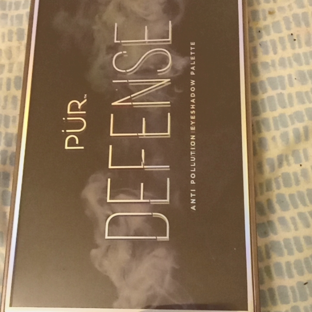 Eyeshadow palette